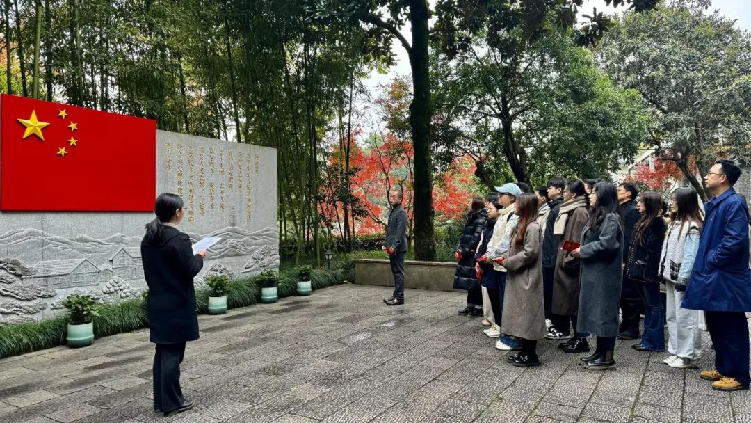 “弘扬宪法精神 共筑法治自然”丨局团委在“五四宪法”历史资料陈列馆开展主题团日活动