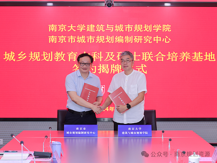 提笔，写不尽这一年 | 基层亮点巡礼之编研中心