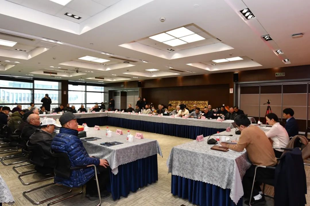 辞旧迎新话发展 凝心聚力谱新篇︱市规划和自然资源局召开离退休干部情况通报会