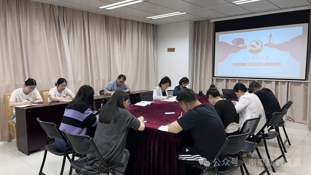 提笔,写不尽这一年 | 基层亮点巡礼之财务中心 提笔,写不尽这一年 | 基层亮点巡礼之财务中心