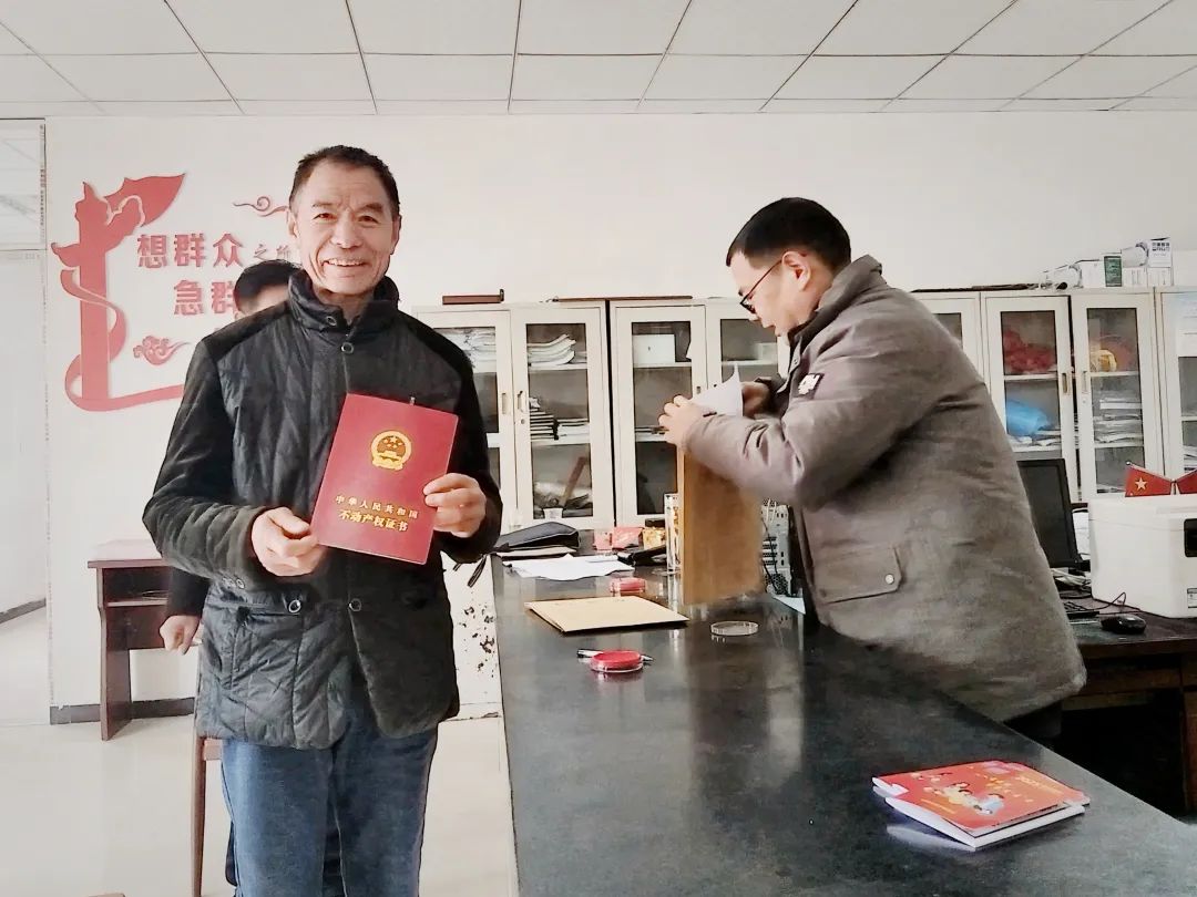 湖北当阳：林权“红本本”送到心坎上｜新春走基层