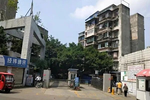 【文章导读】老旧小区自主更新的权利构建与规划机制探究